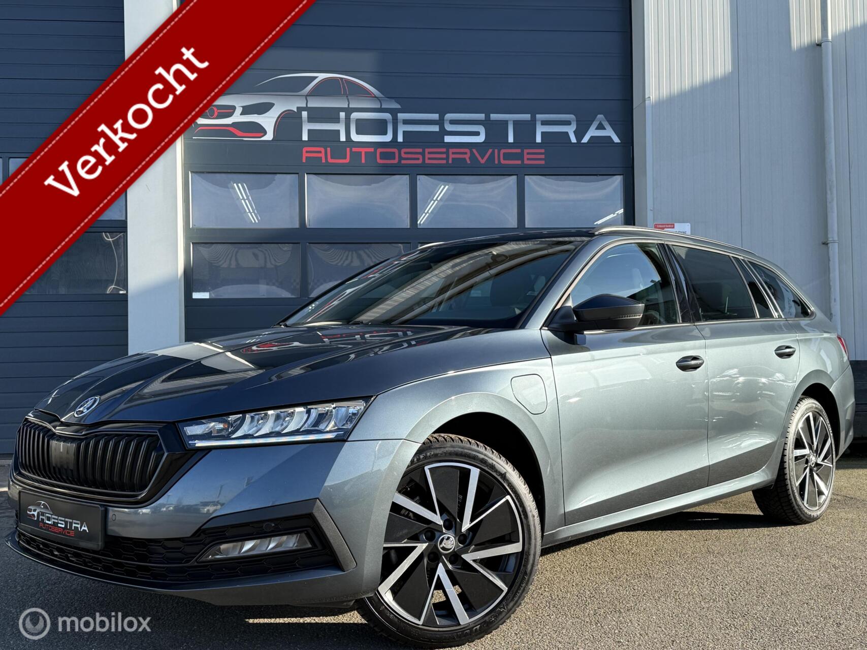 Skoda Octavia 1.4 TSI iV PHEV Business Edition VC 18” Blackline 2021 - voorkant