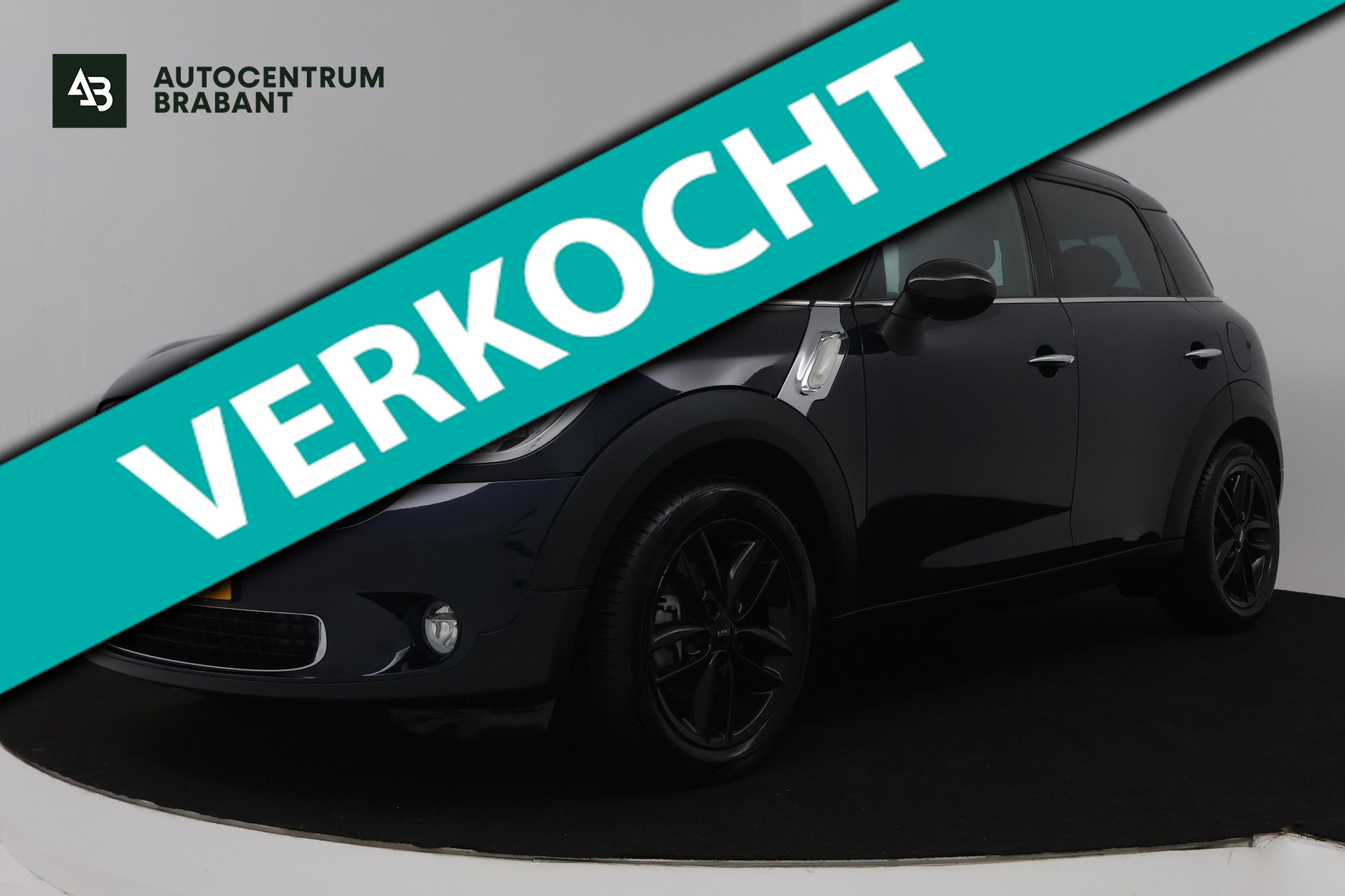 Mini Cooper 1.6 Cooper (PANORAMADAK, TREKHAAK, STOELVERWARMING, NAVIGATIE, CRUISE CONTROL) 2014 - voorkant