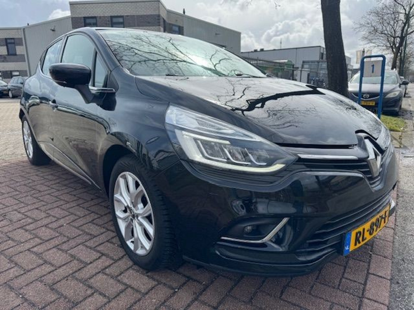 Renault Clio 0.9 TCe 5deurs Intens 2018 - voorkant