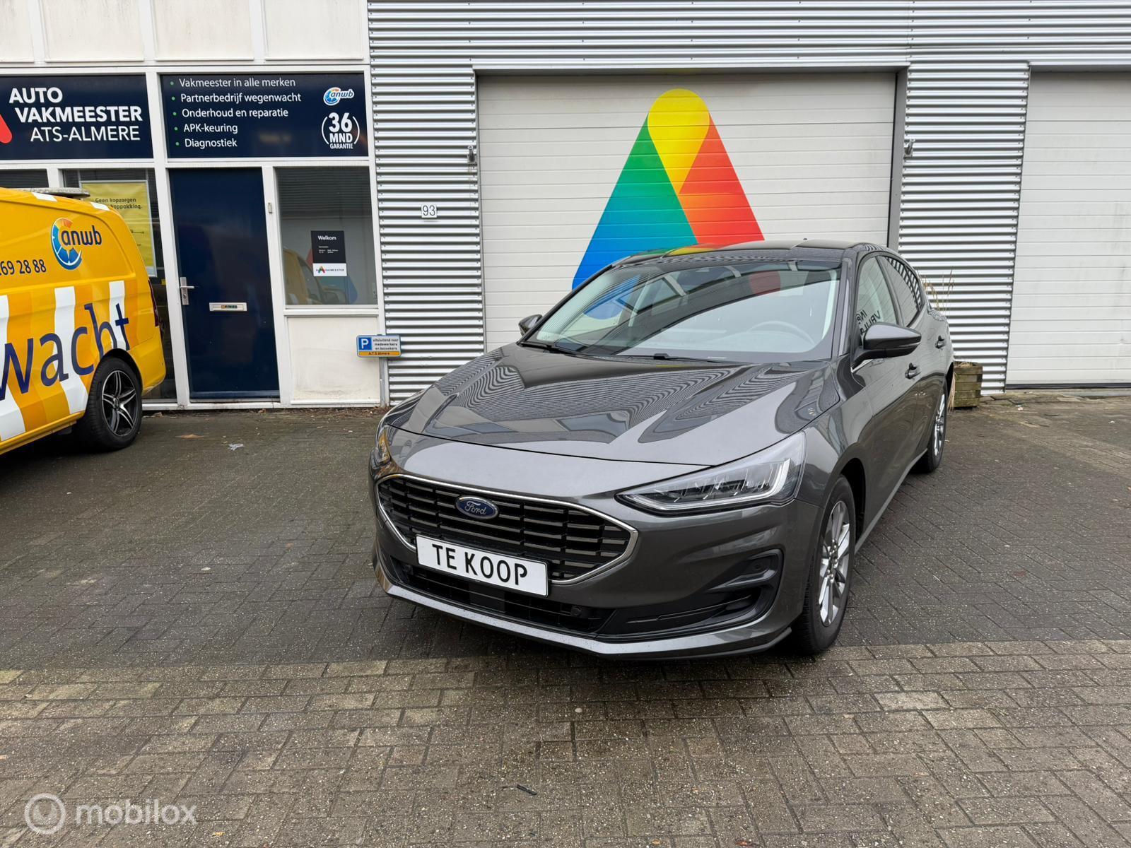 Ford Focus 1.0 EcoBoost Hybrid  MOET WEG VANWEGE VERHUIZING! 2022 - voorkant
