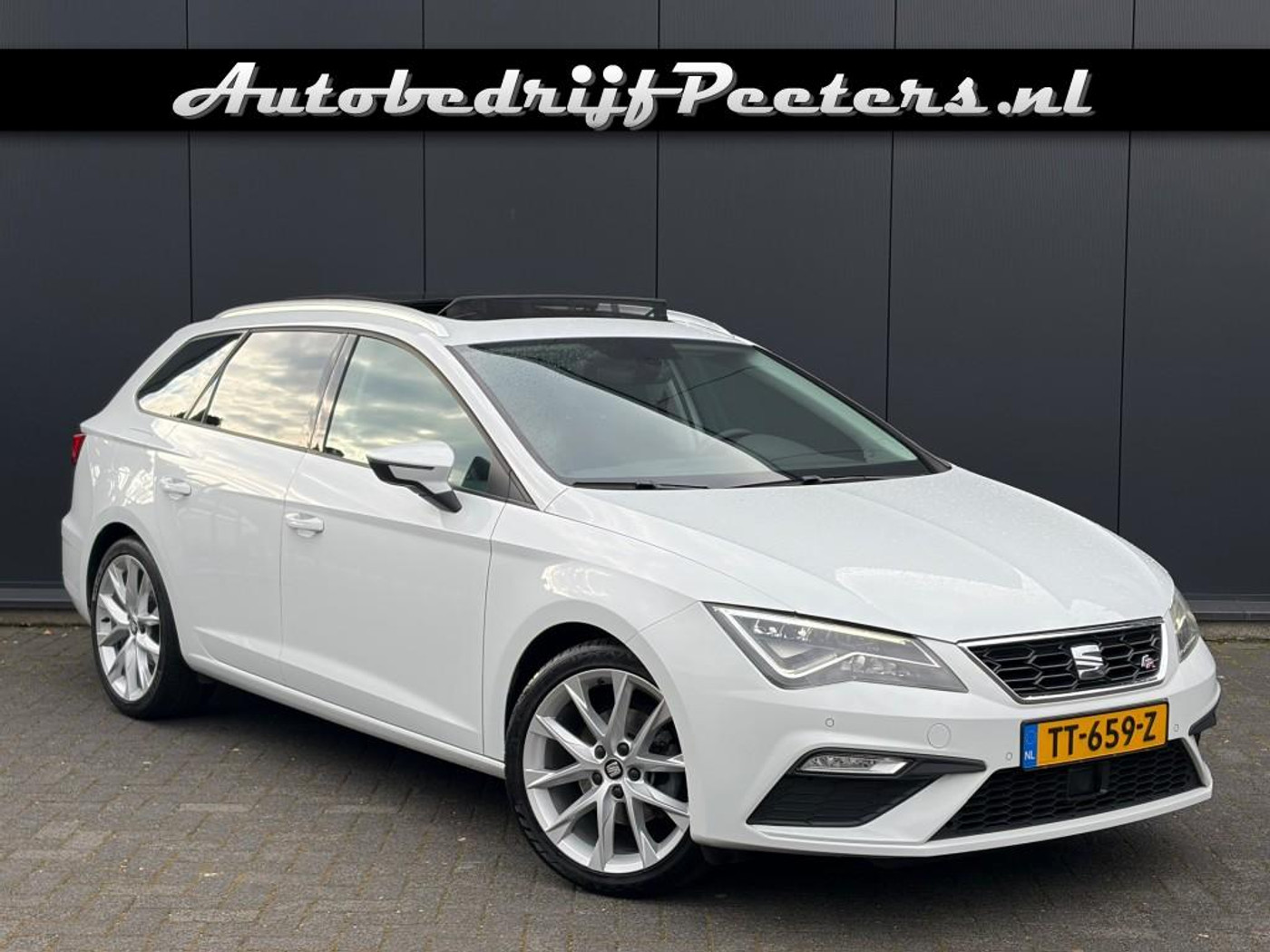 Foto van SEAT LEON ST