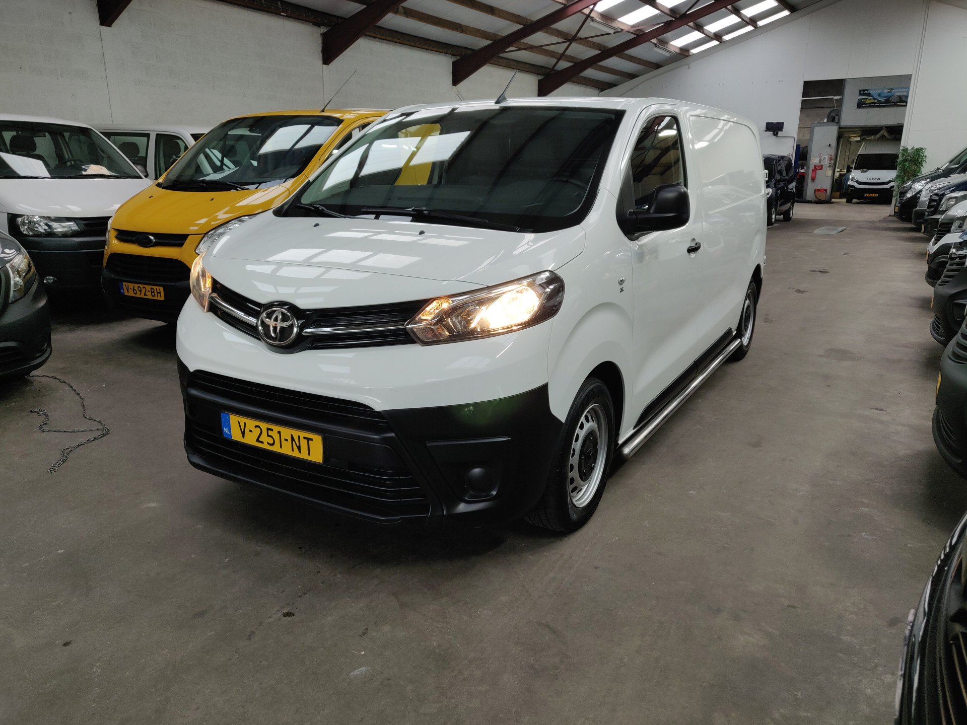 Foto van TOYOTA PROACE