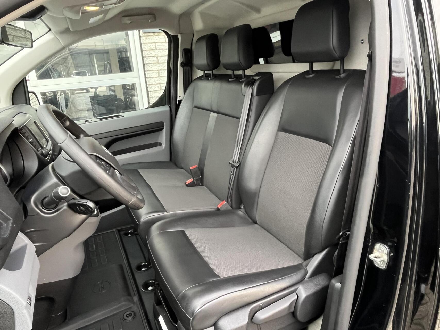 Foto van Opel Vivaro
