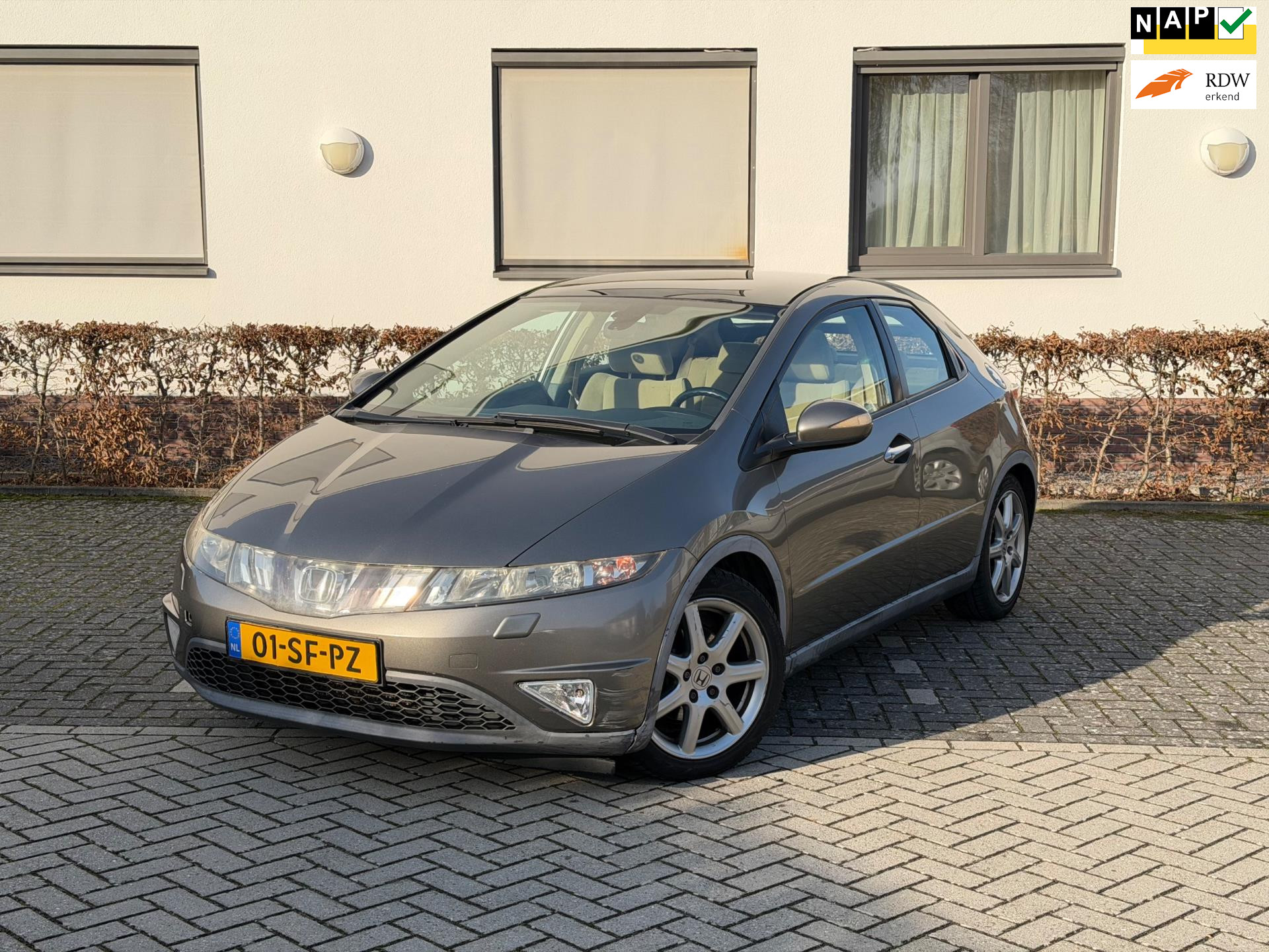 Foto van HONDA CIVIC 5DR