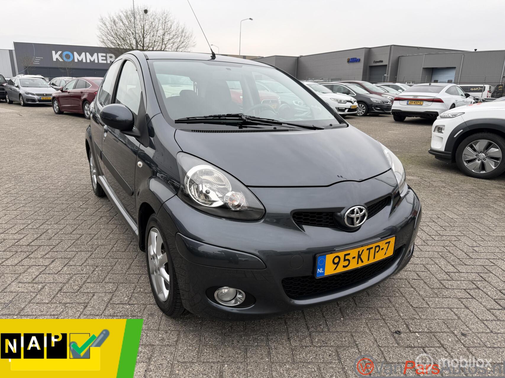 Toyota Toyota Aygo 1.0-12V Comfort,Airco,5-drs,Trekhaak! 2010 - voorkant
