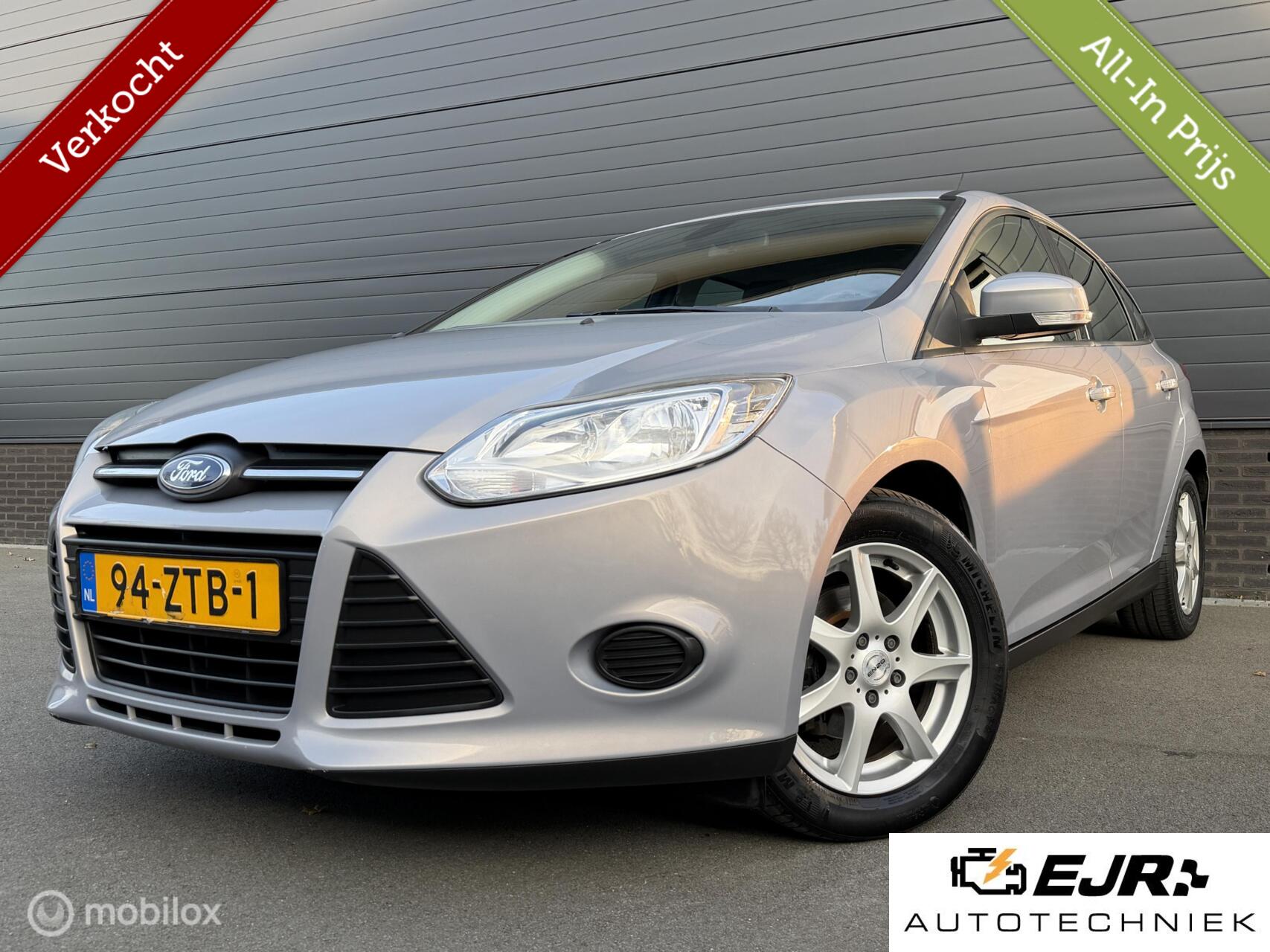 Ford Focus 1.0 Turbo Titanium AIRCO*CRUISE*NAV*NAP*HAAK*PDC 2013 - voorkant