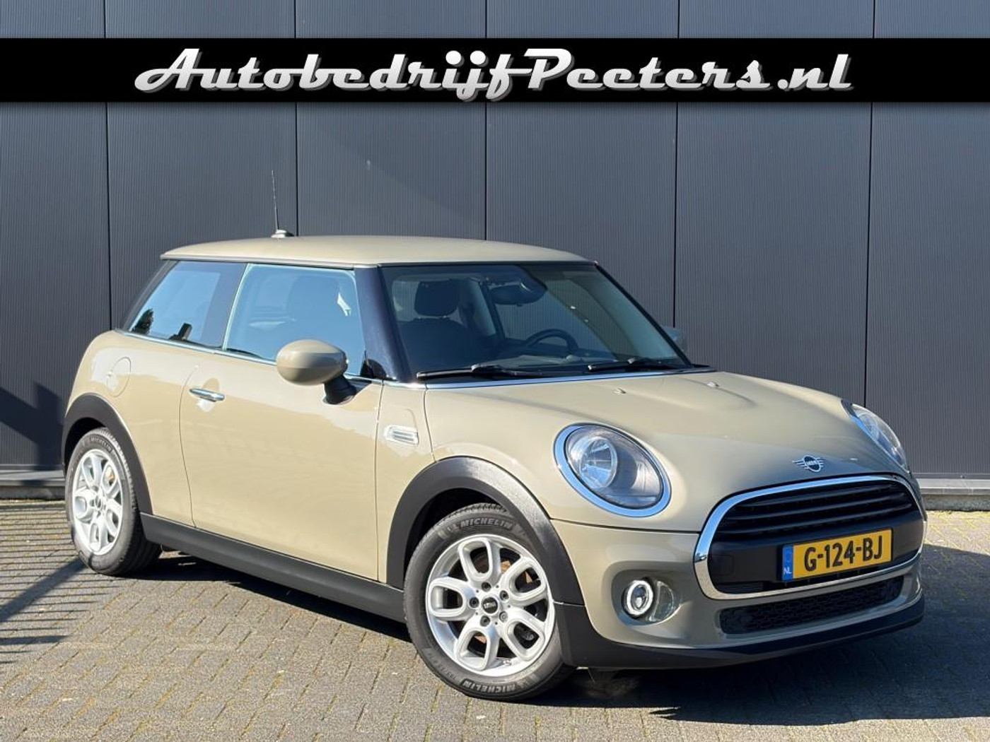 Foto van MINI ONE