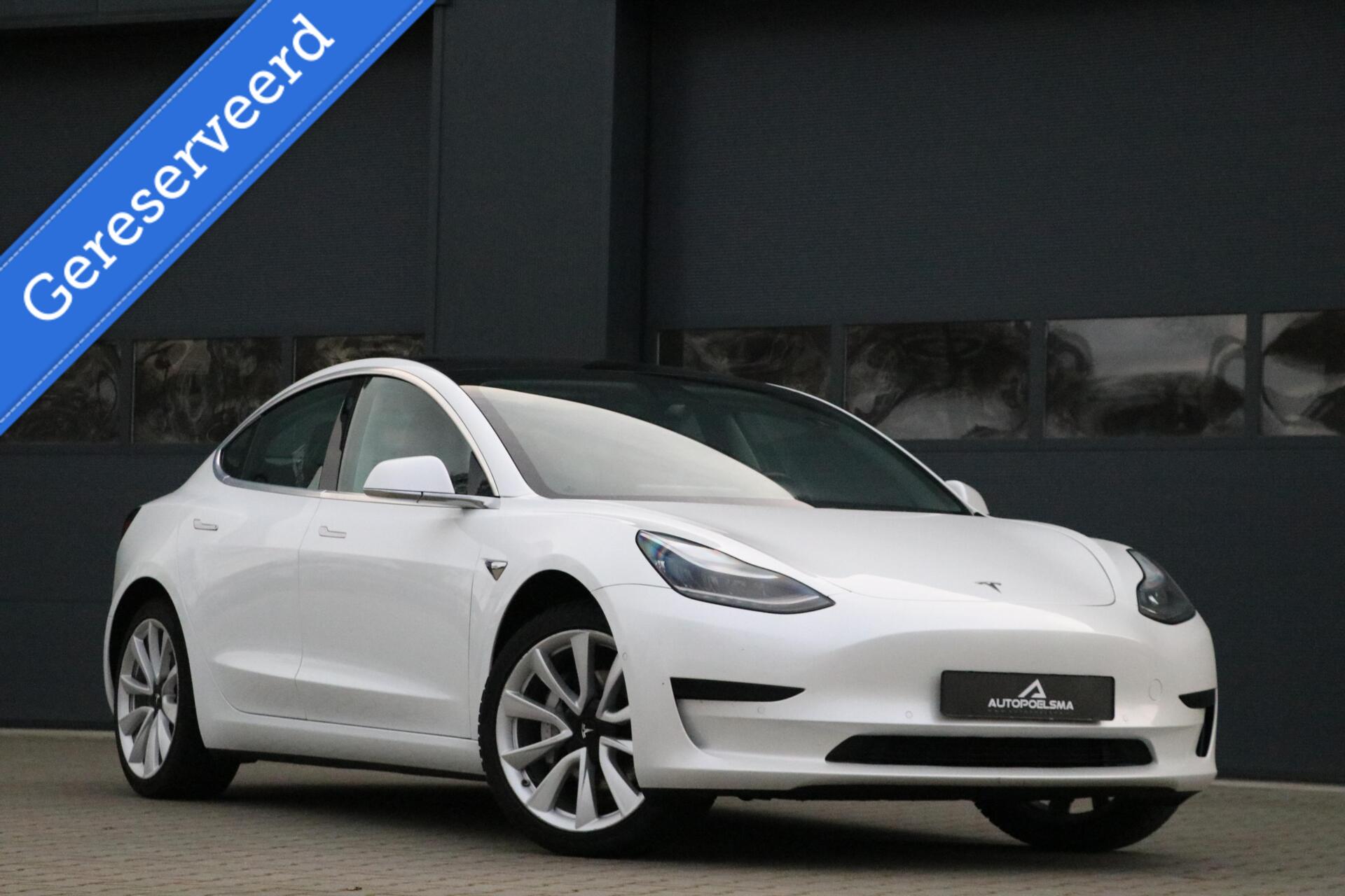 Foto van TESLA MODEL 3