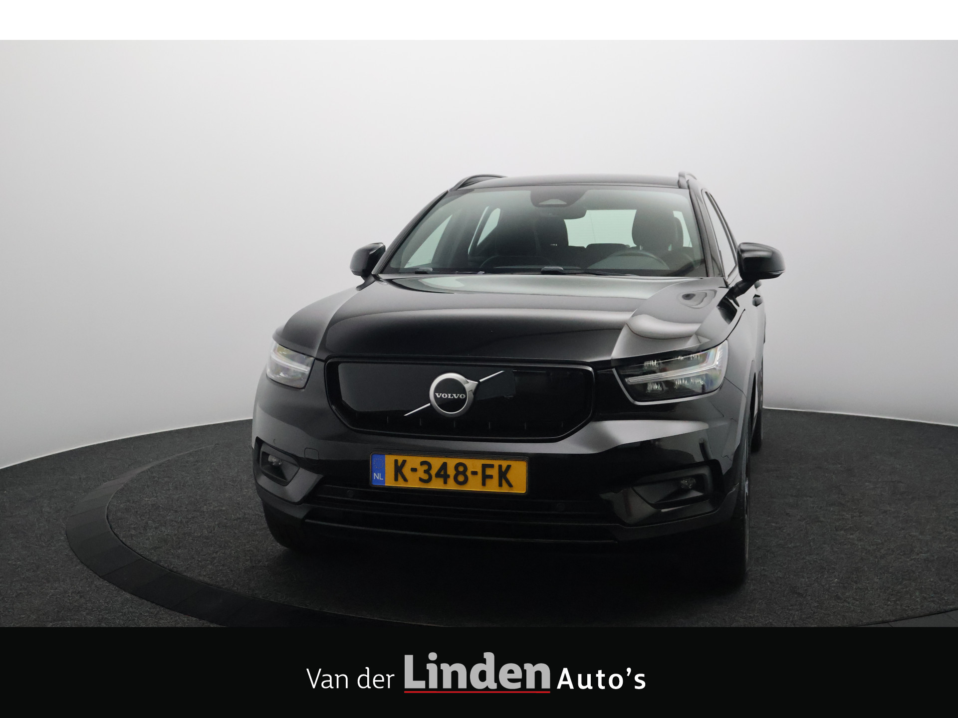 Volvo XC40 Recharge P8 AWD R-Design 408PK SOH 92,2% | Wegklapbare Trekhaak | Camera | Google Infotainment 2020 - voorkant