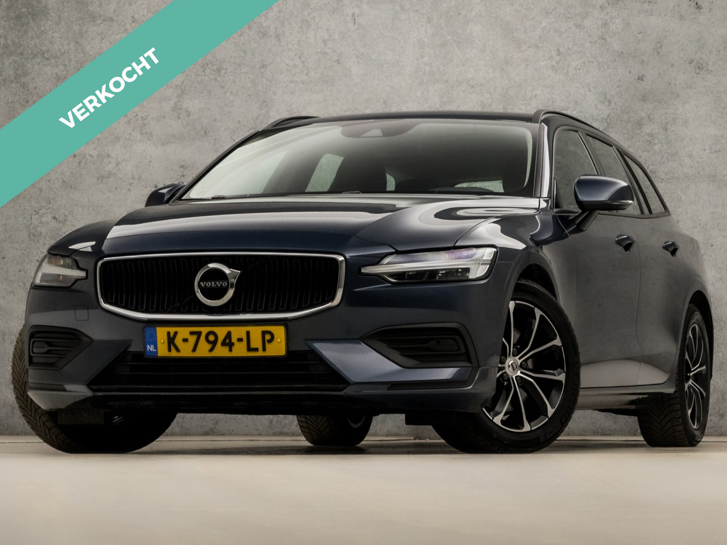 Volvo V60 2.0 B3 Sport 2021 - voorkant