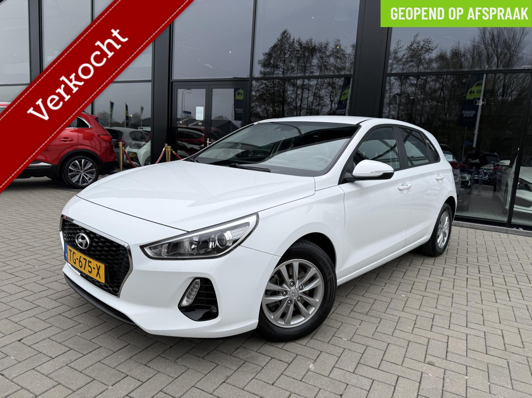 Hyundai I 30 1.4 T-GDI Comfort|AppleCarPlay|Camera|Navi 2018 - voorkant