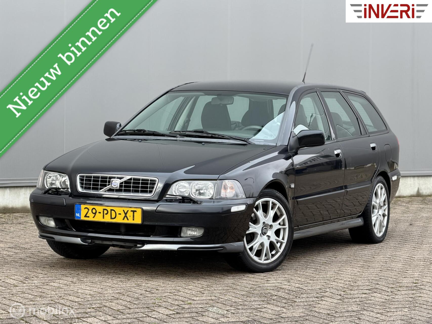 Foto van VOLVO V40