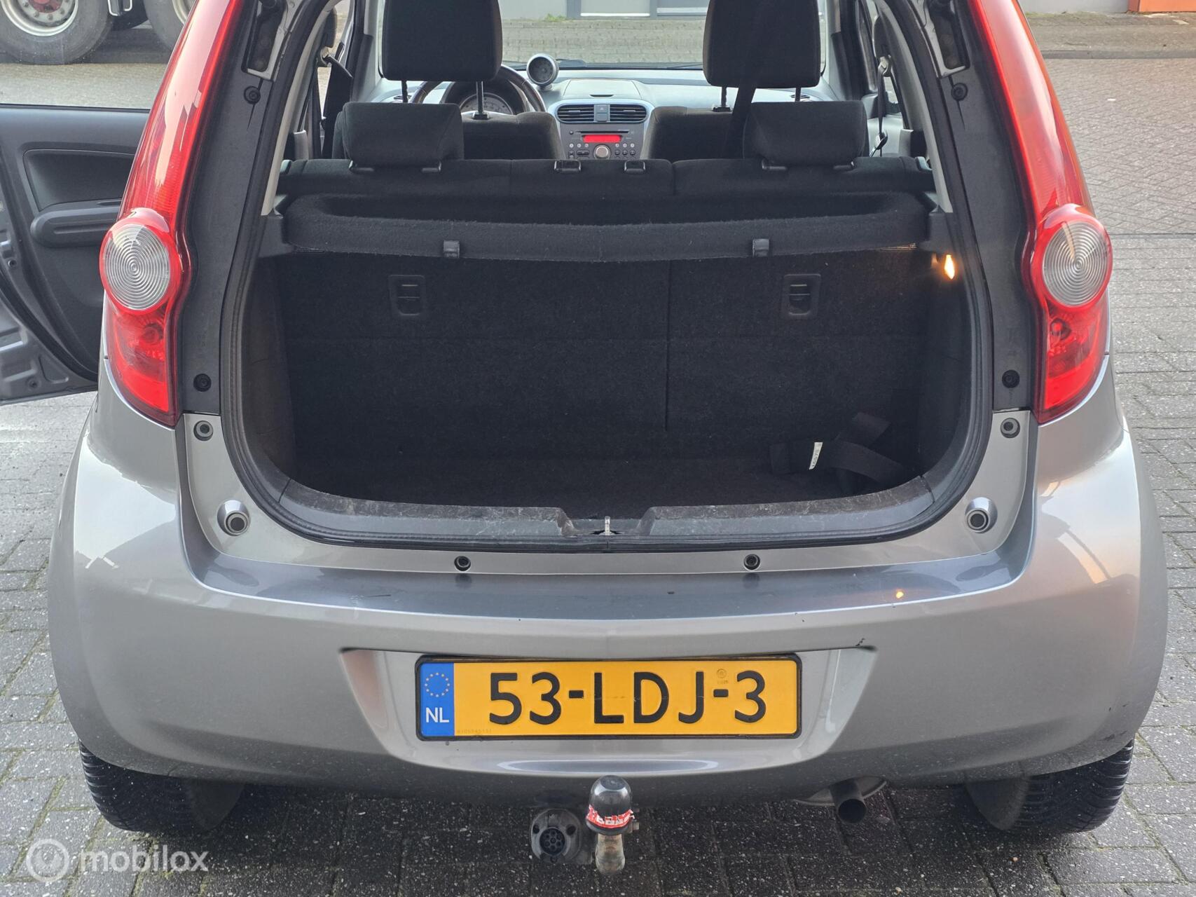Foto van Opel Agila