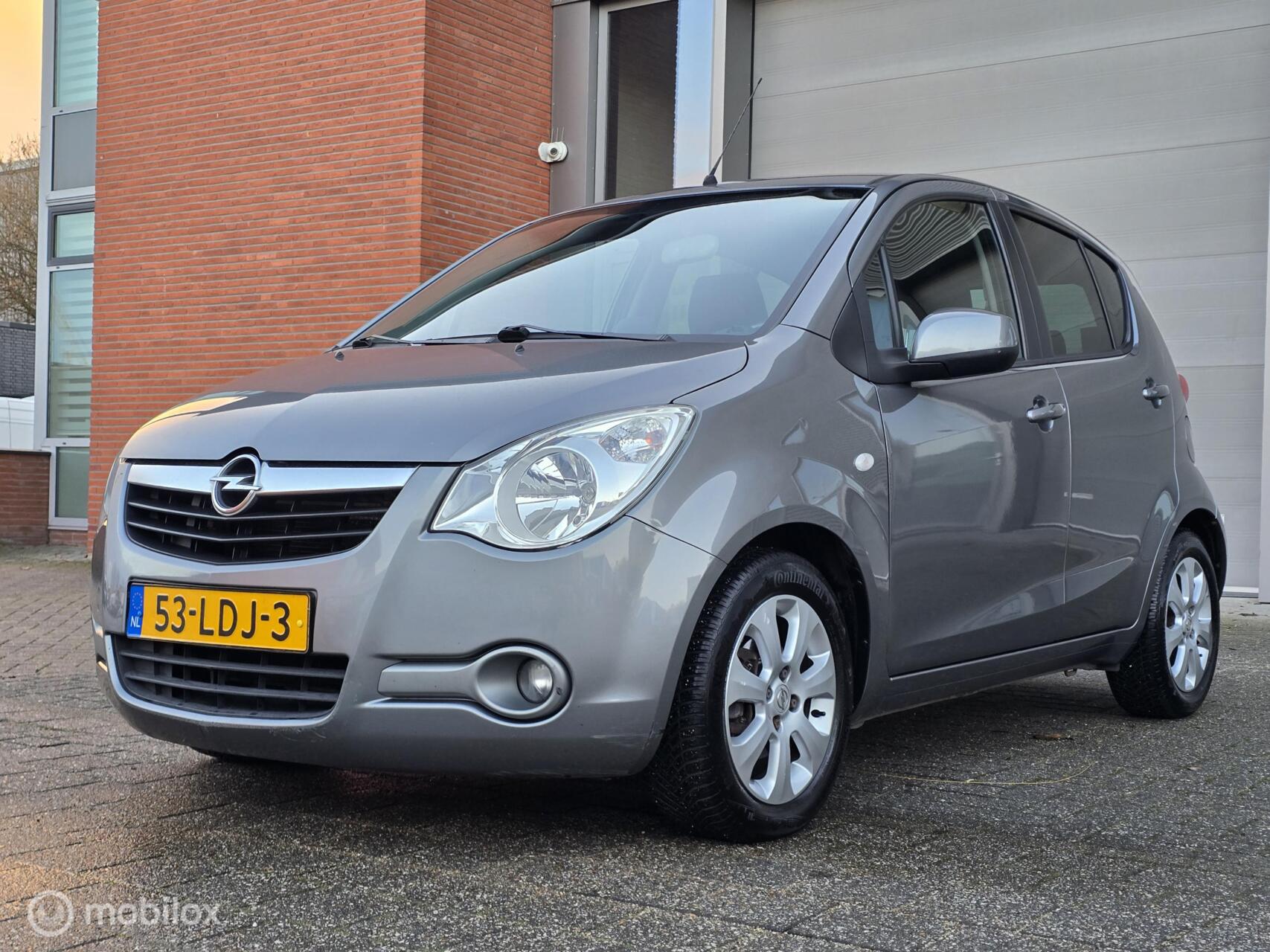 Foto van Opel Agila