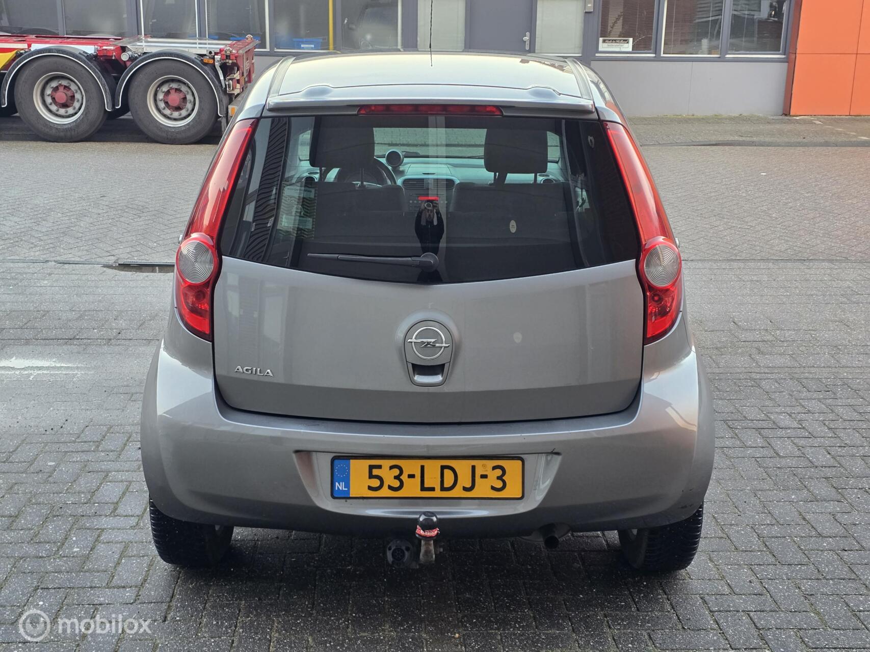Foto van Opel Agila