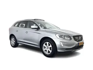 Volvo Xc60 2.0 D4 FWD Polar+ 2017 - voorkant
