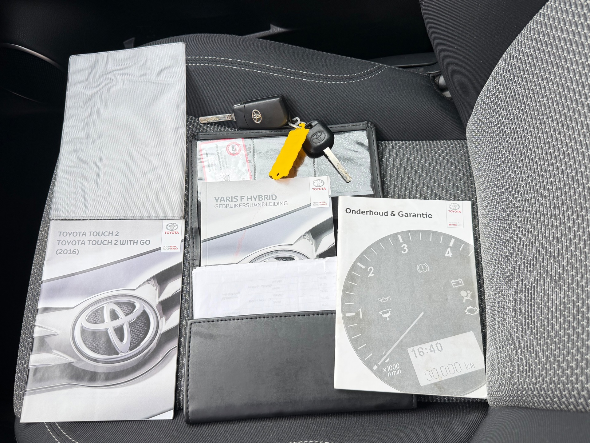 Foto van Toyota Toyota Yaris Hybrid