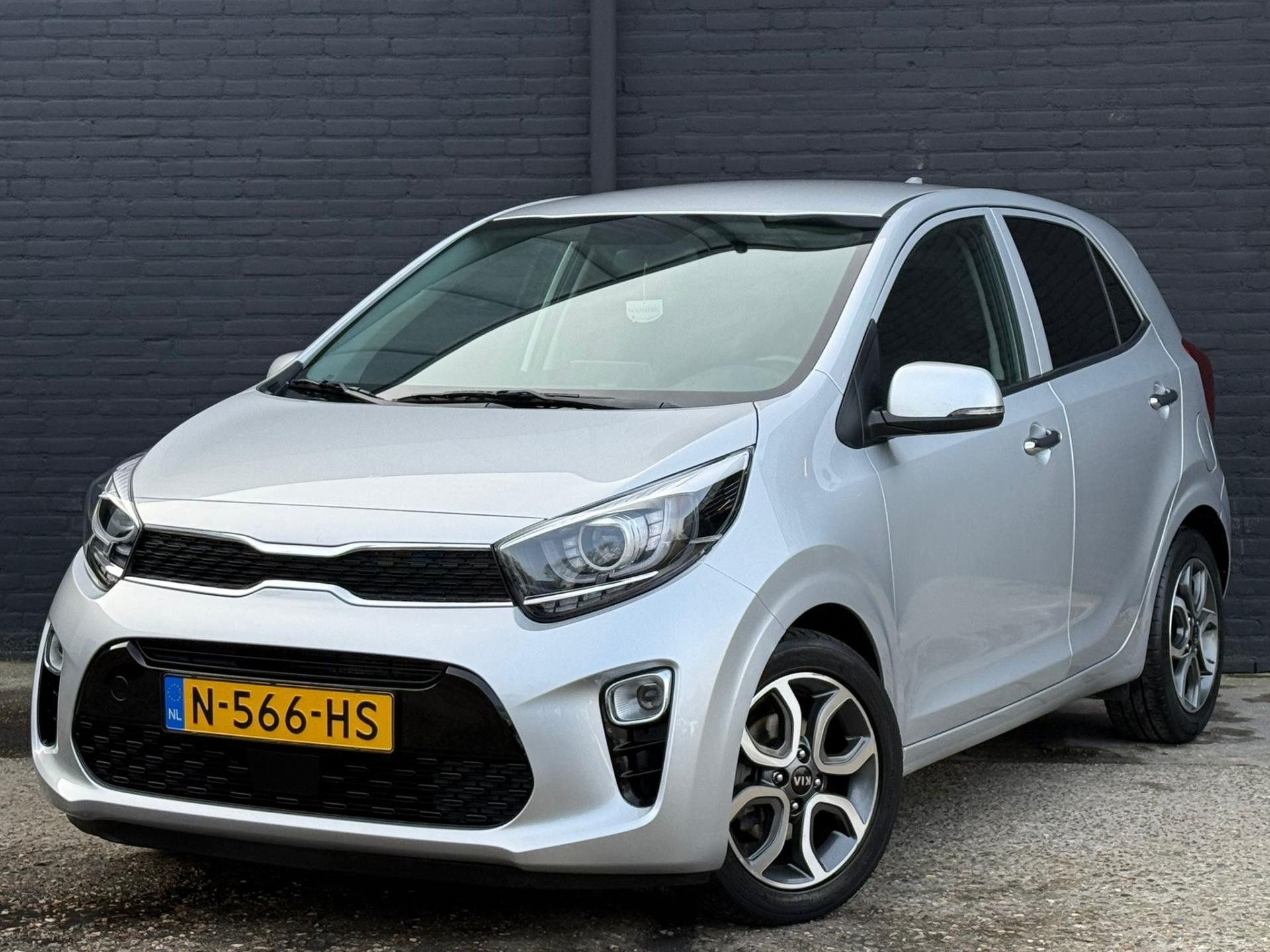 Kia Picanto 1.0 DPi DynamicPlusLine Carplay|Camera|Keyless|Radar|Pdc|Led|Velgen 2021 - voorkant