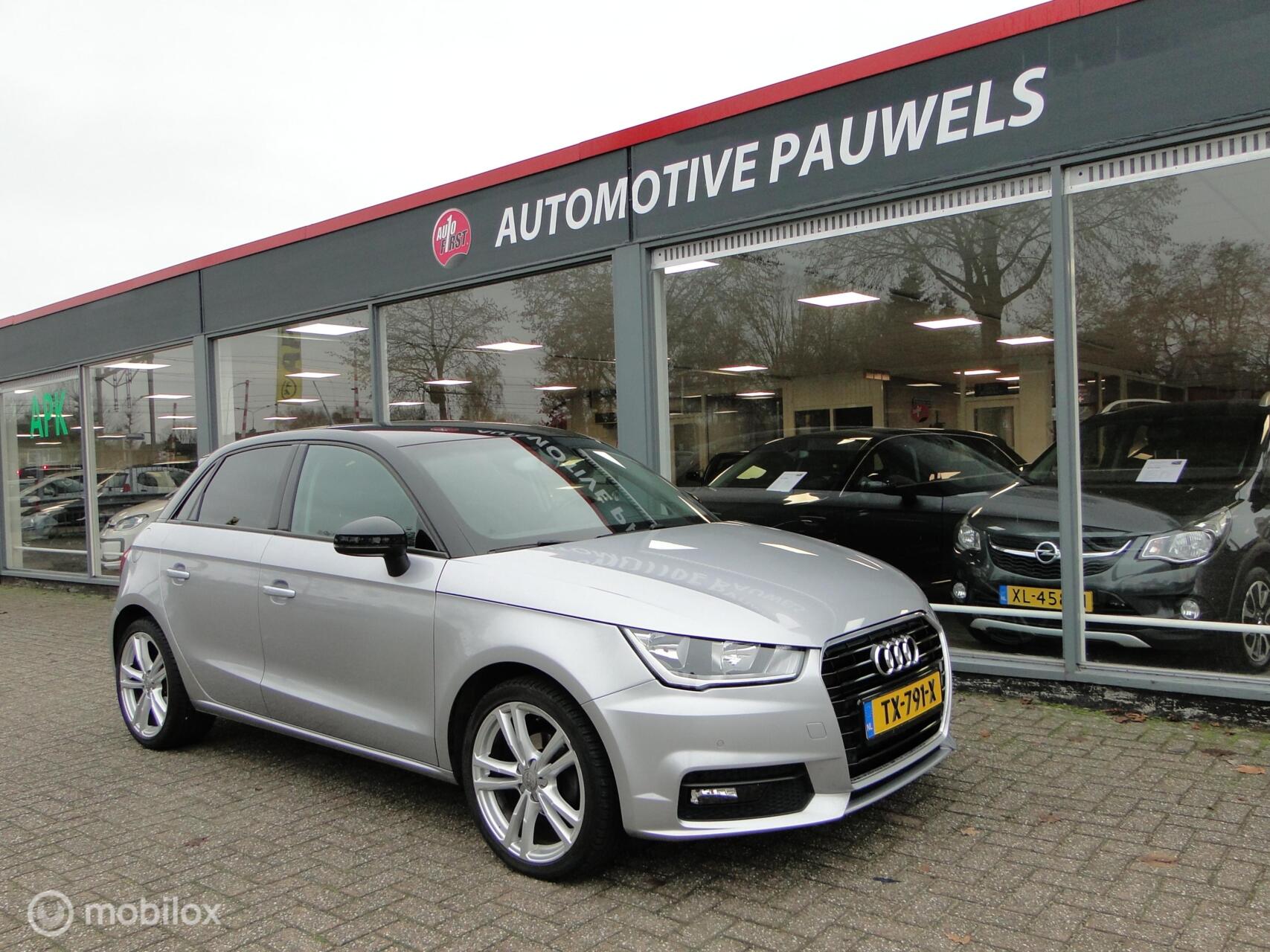 Audi A1 Sportback 1.0 Design, benzine, automaat, 78.092 km 2015 - voorkant