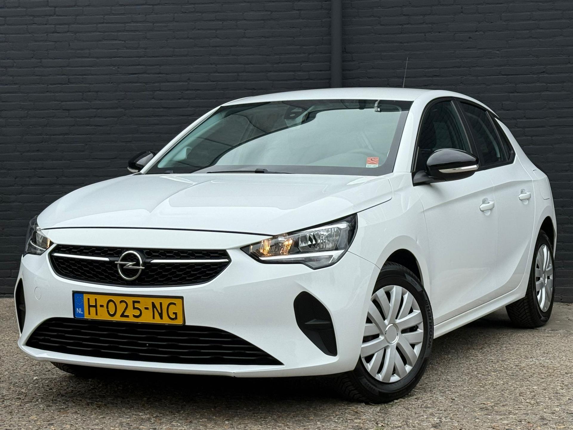 Opel Corsa 1.2 Edition AIRCO | NAVI | CARPLAY | HILL HOLD | LANE ASSIST | NWE APK 2020 - voorkant