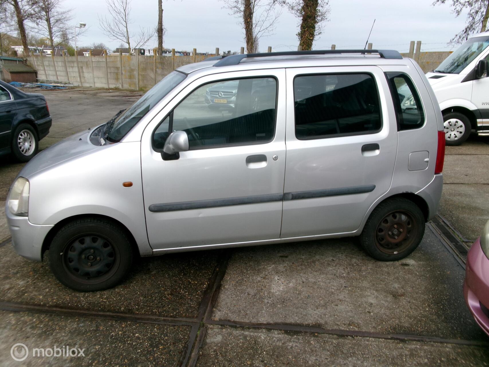 Foto van Opel Agila