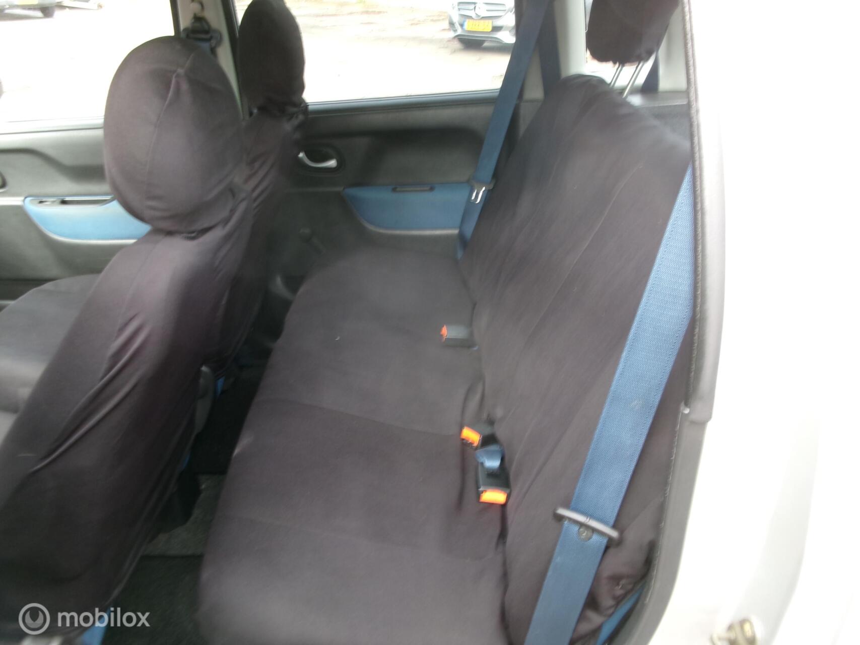 Foto van Opel Agila