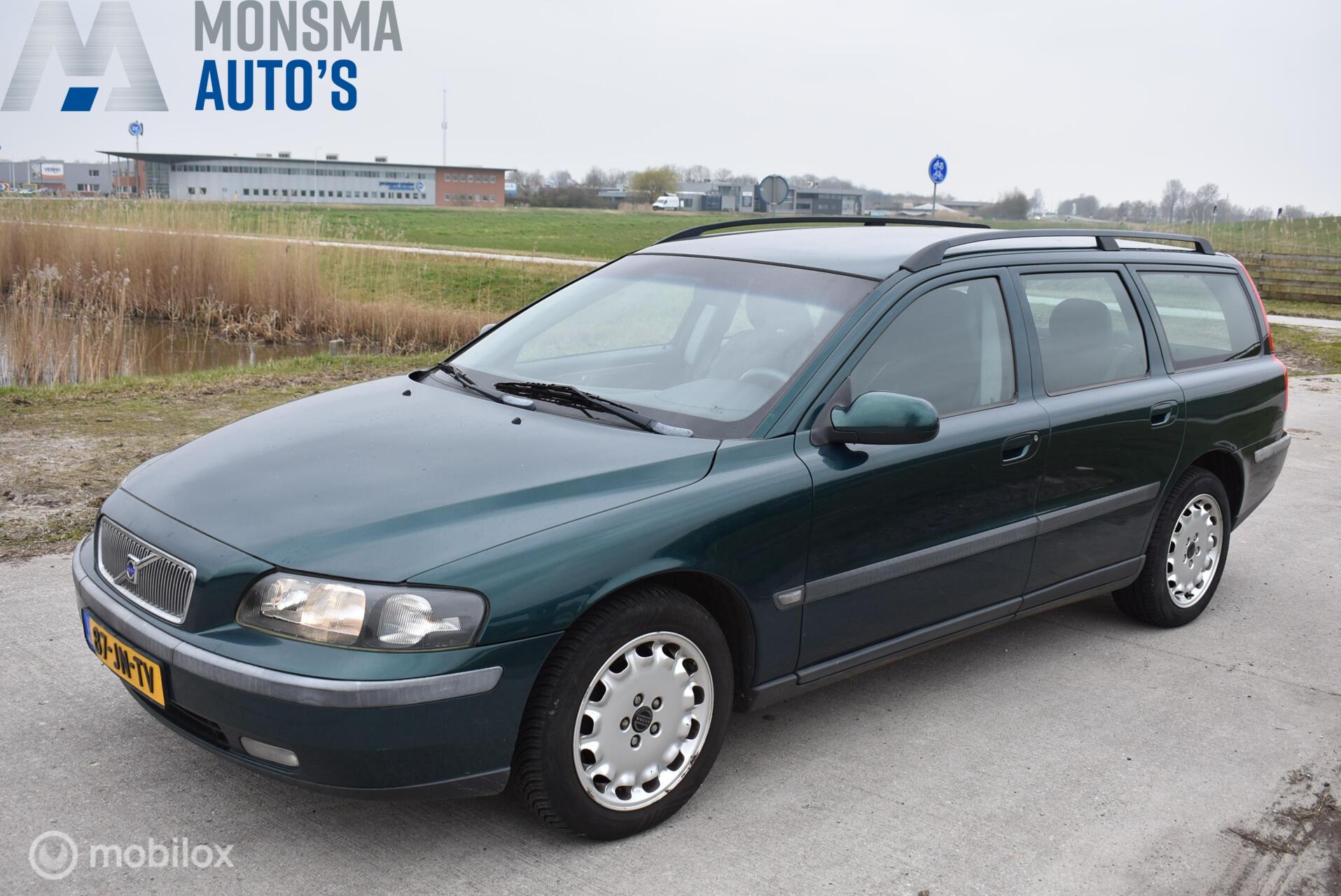 Volvo V70 2.4 LPG-G3 2002 Groen Clima Cruise Trekhaak APK 09-2026 2002 - voorkant