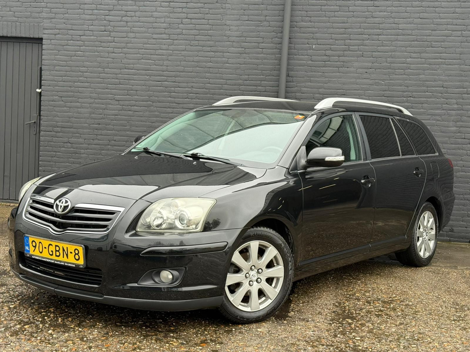 Foto van TOYOTA TOYOTA AVENSIS