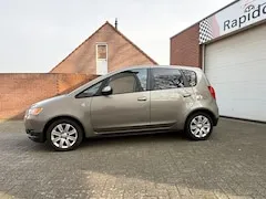 Foto van Mitsubishi Colt