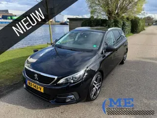 Peugeot 308 1.2 PureTech Blue Lease Executive 2018 - voorkant