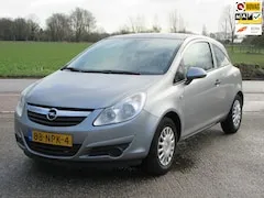 Opel Corsa 1.2-16V Selection 2010 - voorkant
