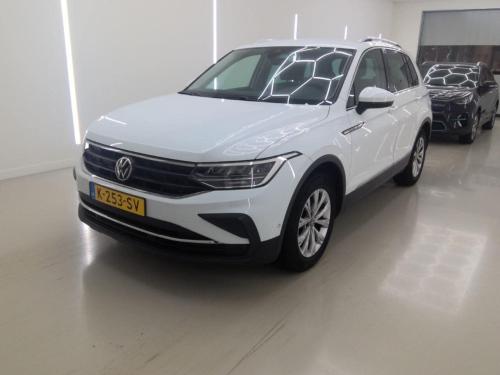 Volkswagen Tiguan 1.5 TSI Life Business 2021 - voorkant