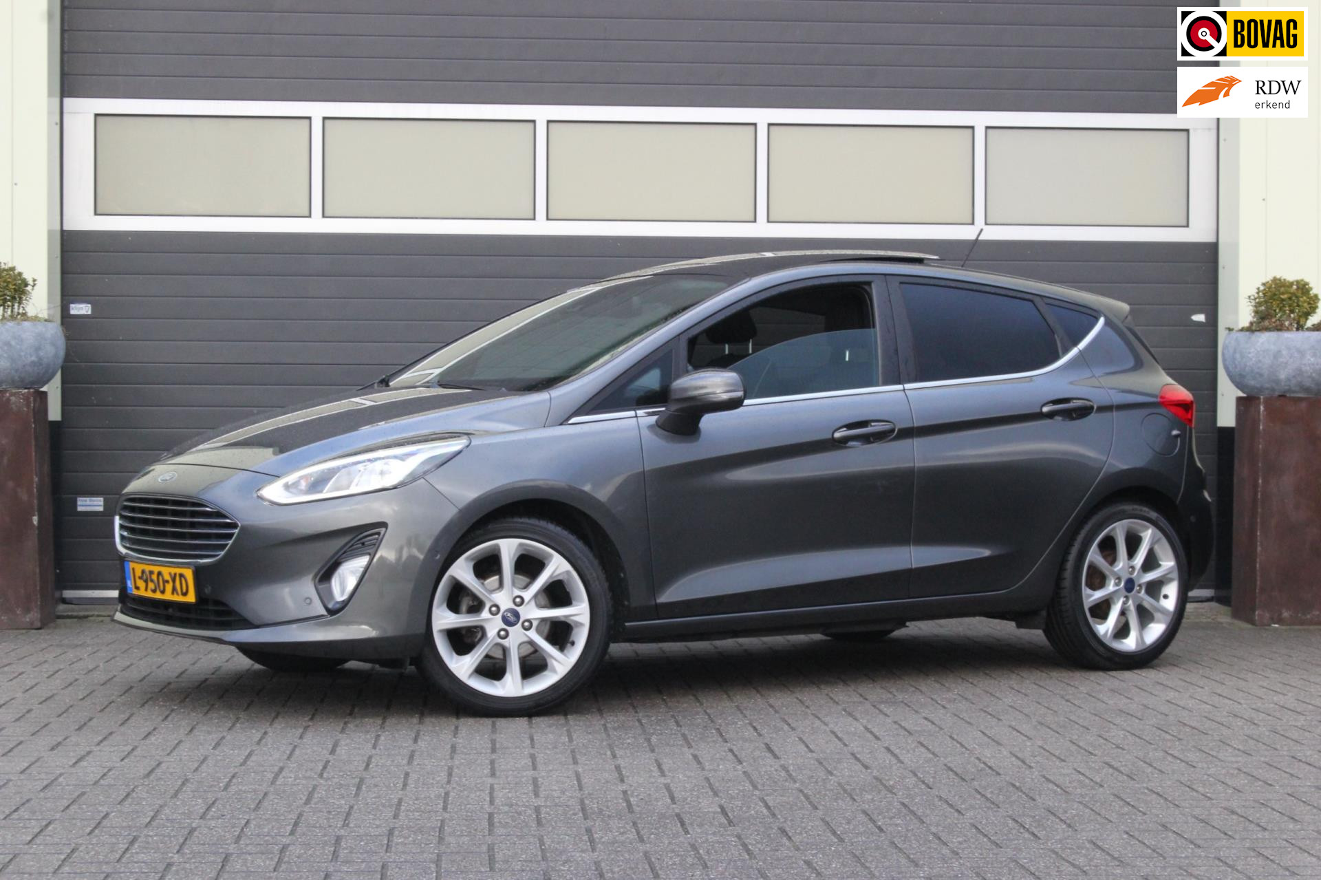 Ford Fiesta 1.0 EcoBoost Titanium | Schuifdak | Camera | 2017 - voorkant