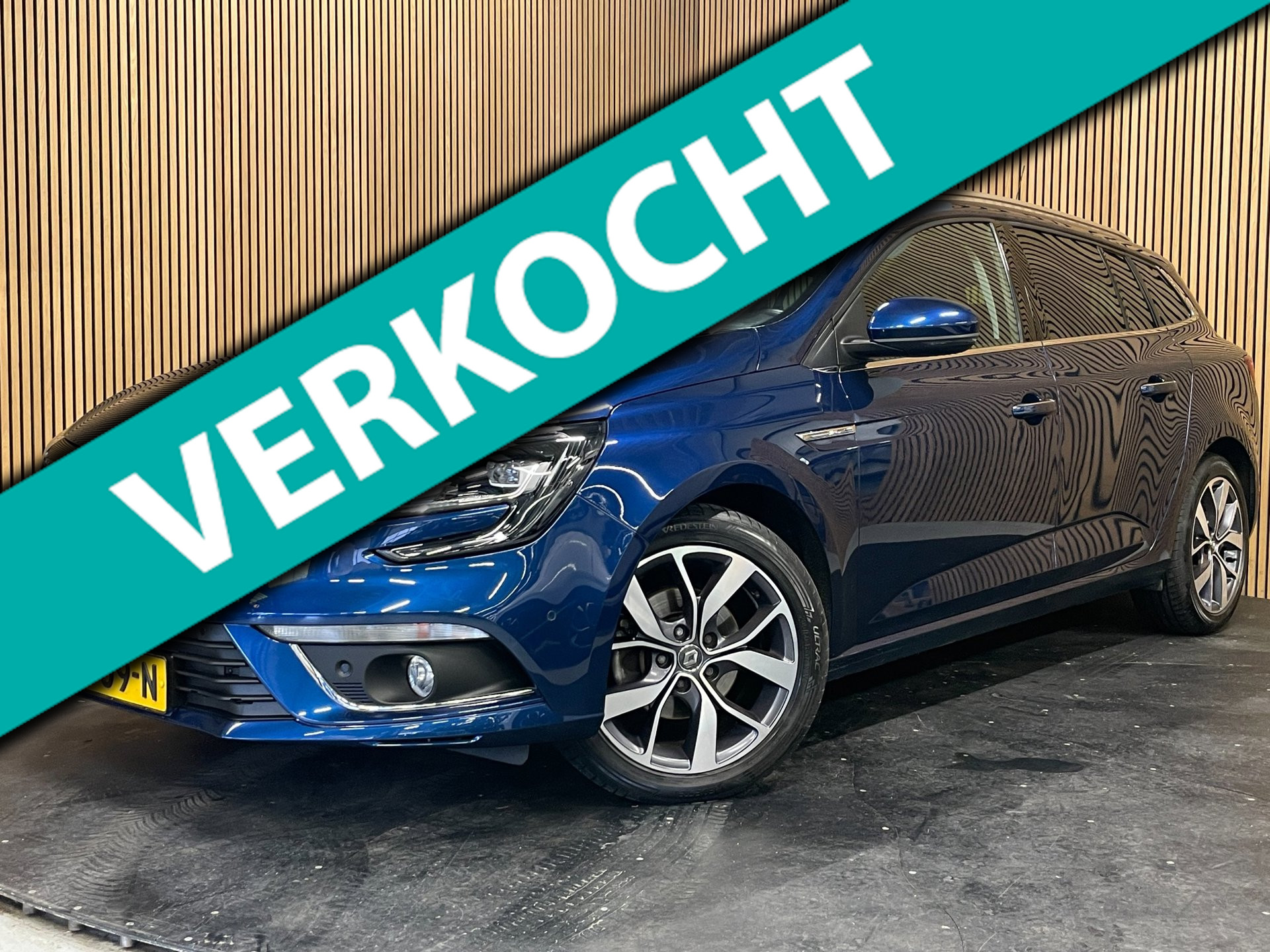Renault Megane 1.2 TCe GT-Line|FULL OPTION|PANO|1/2 LEDER|BOSÉ|ACC|HUD|CAMERA|CRUISE+CLIMATE|BLUETOOTH|ELEK.STOELEN|NAVIGA| 2017 - voorkant