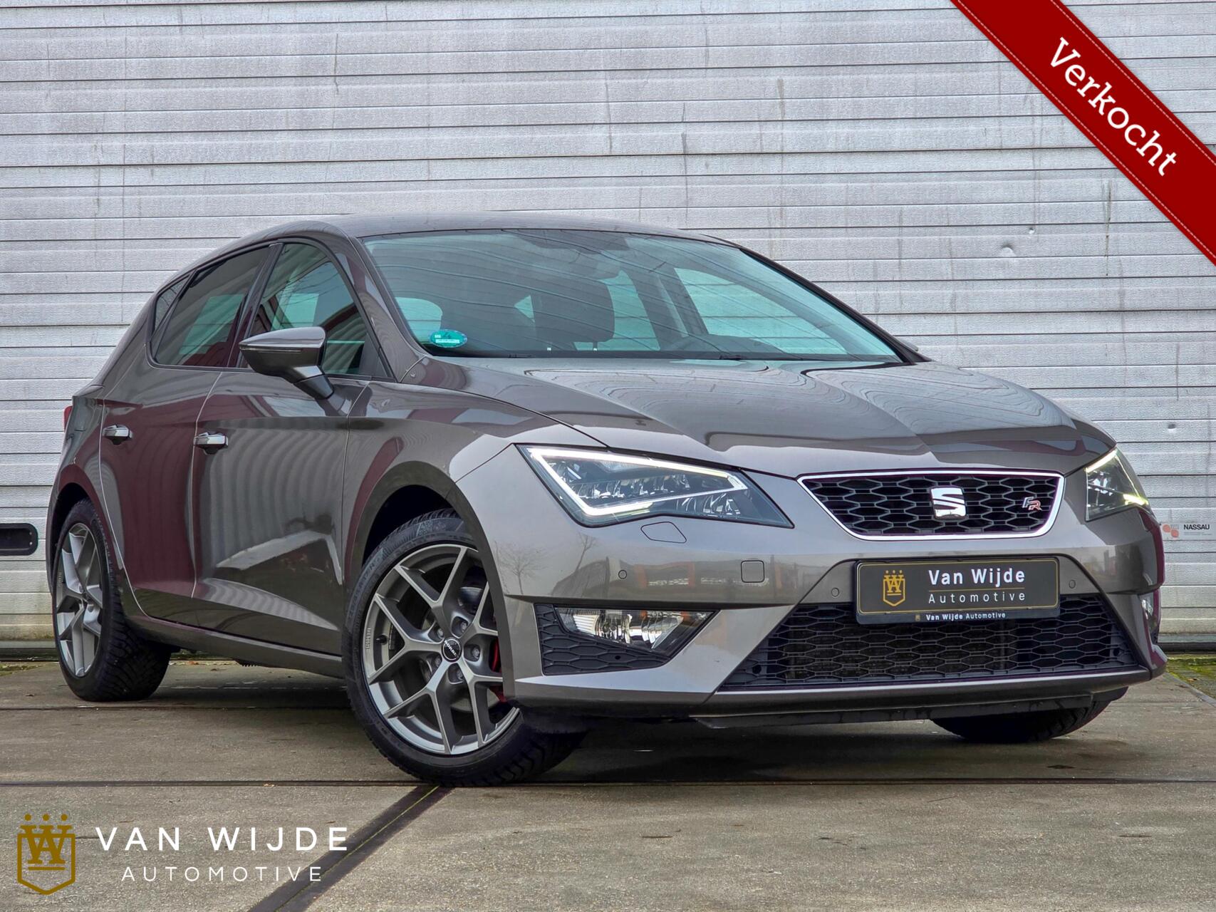 Seat Leon 1.4 TSI FR CARPLAY CRUISE CAMERA STOELVERWARMING 2017 - voorkant