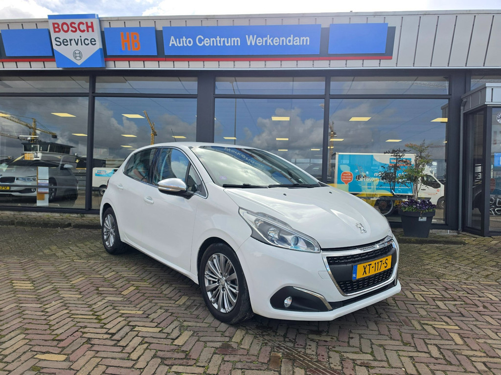 Peugeot 208 1.2 PureTech Blue Lease Allure 2019 - voorkant