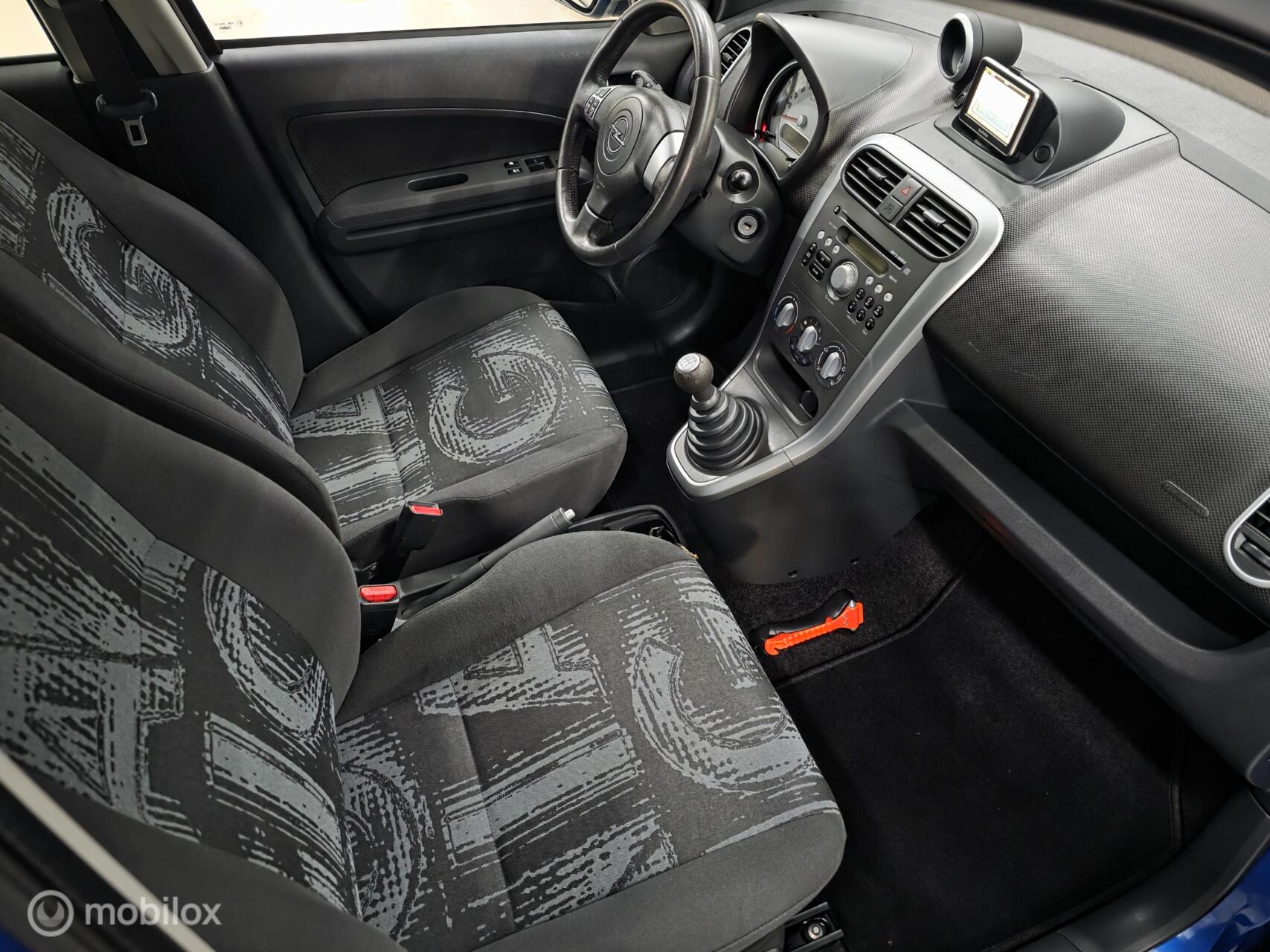 Foto van Opel Agila