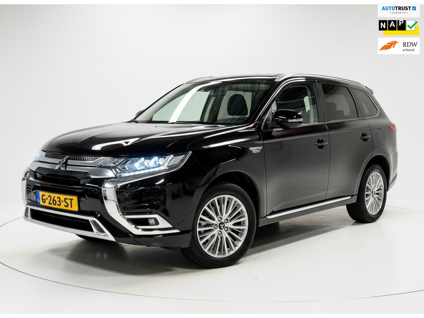 Foto van MITSUBISHI MITSUBISHI OUTLANDER