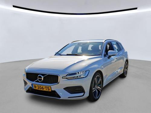 Volvo V60 2.0 B3 Momentum 2022 - voorkant