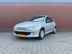 Foto van Peugeot 206