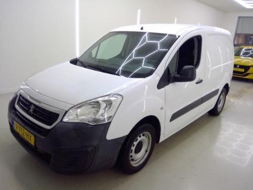 Foto van Peugeot Partner