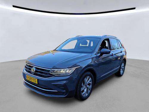 Volkswagen Tiguan 1.5 TSI Life Business 2021 - voorkant