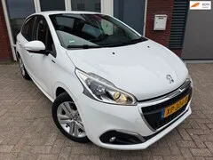 Peugeot 208 1.2 PureTech Signature 2019 - voorkant