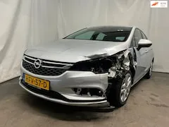 Opel Astra 1.6 CDTI Business+ 2018 - voorkant