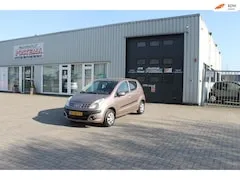Foto van Nissan Pixo