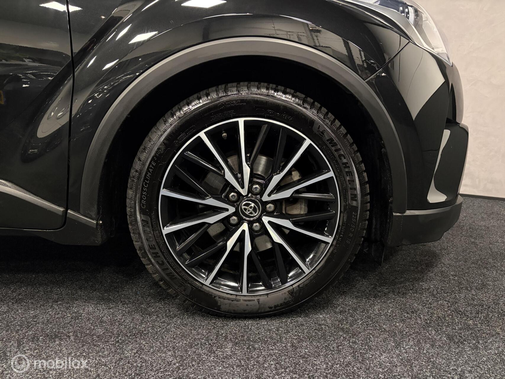 Foto van Toyota Toyota C-hr