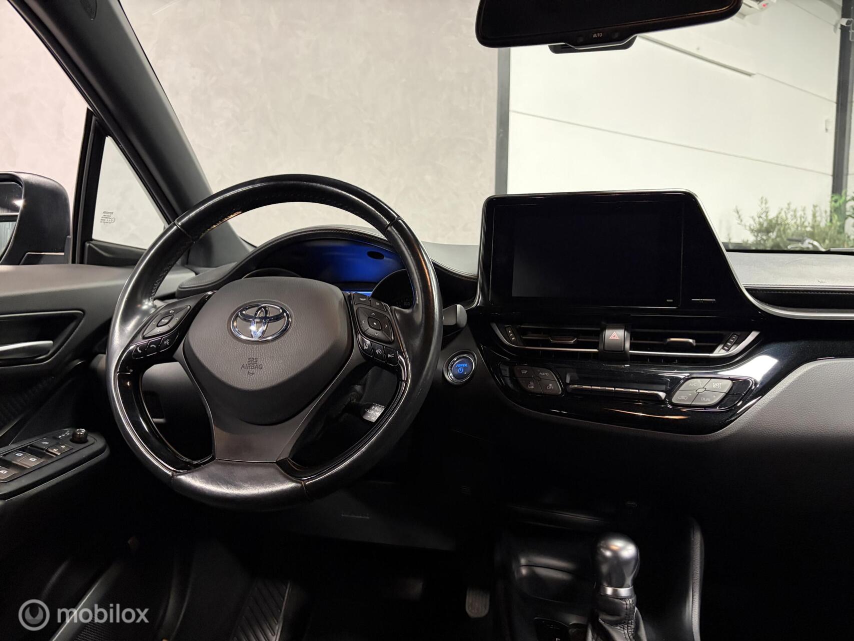 Foto van Toyota Toyota C-hr
