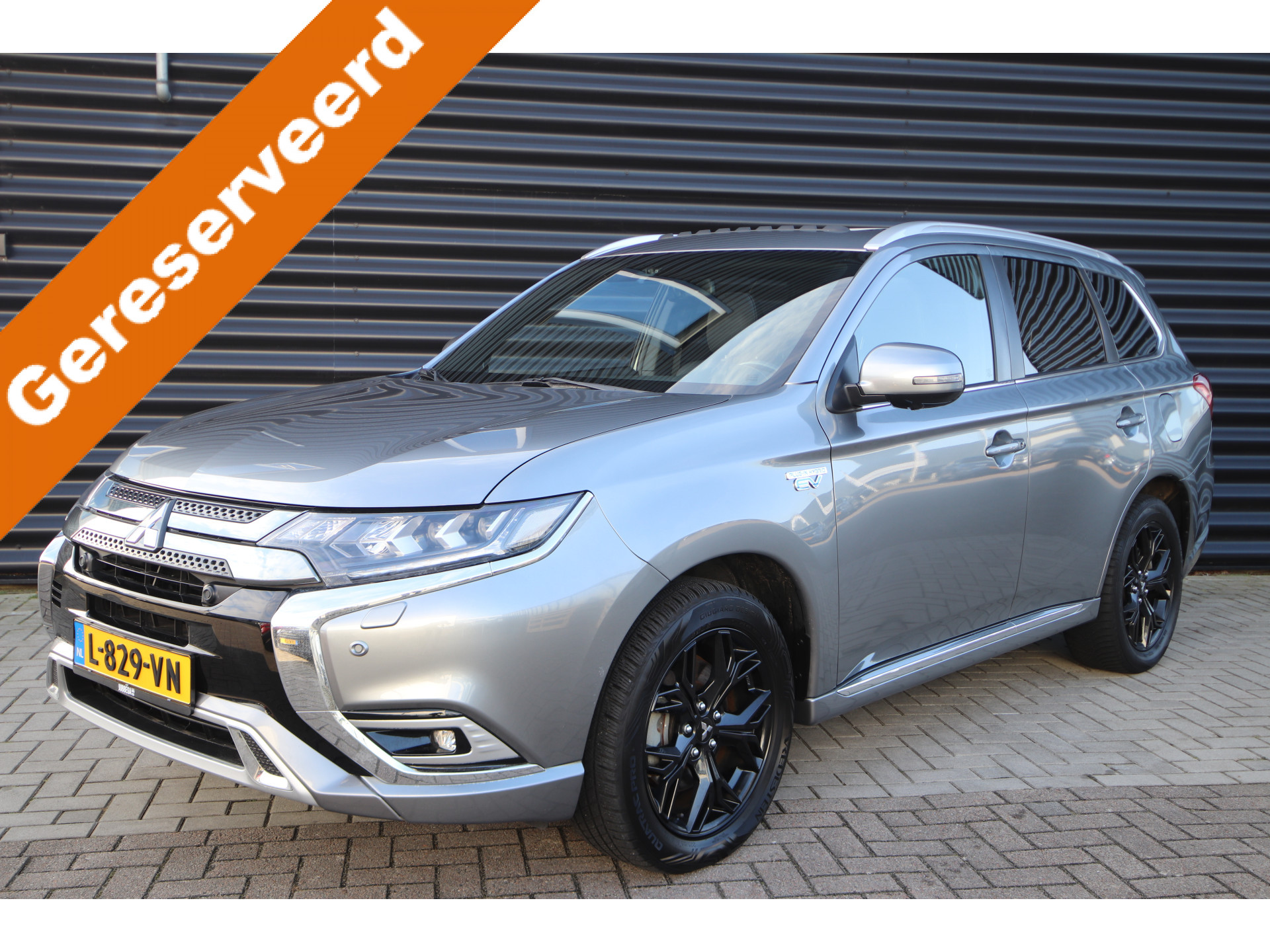 Foto van MITSUBISHI MITSUBISHI OUTLANDER