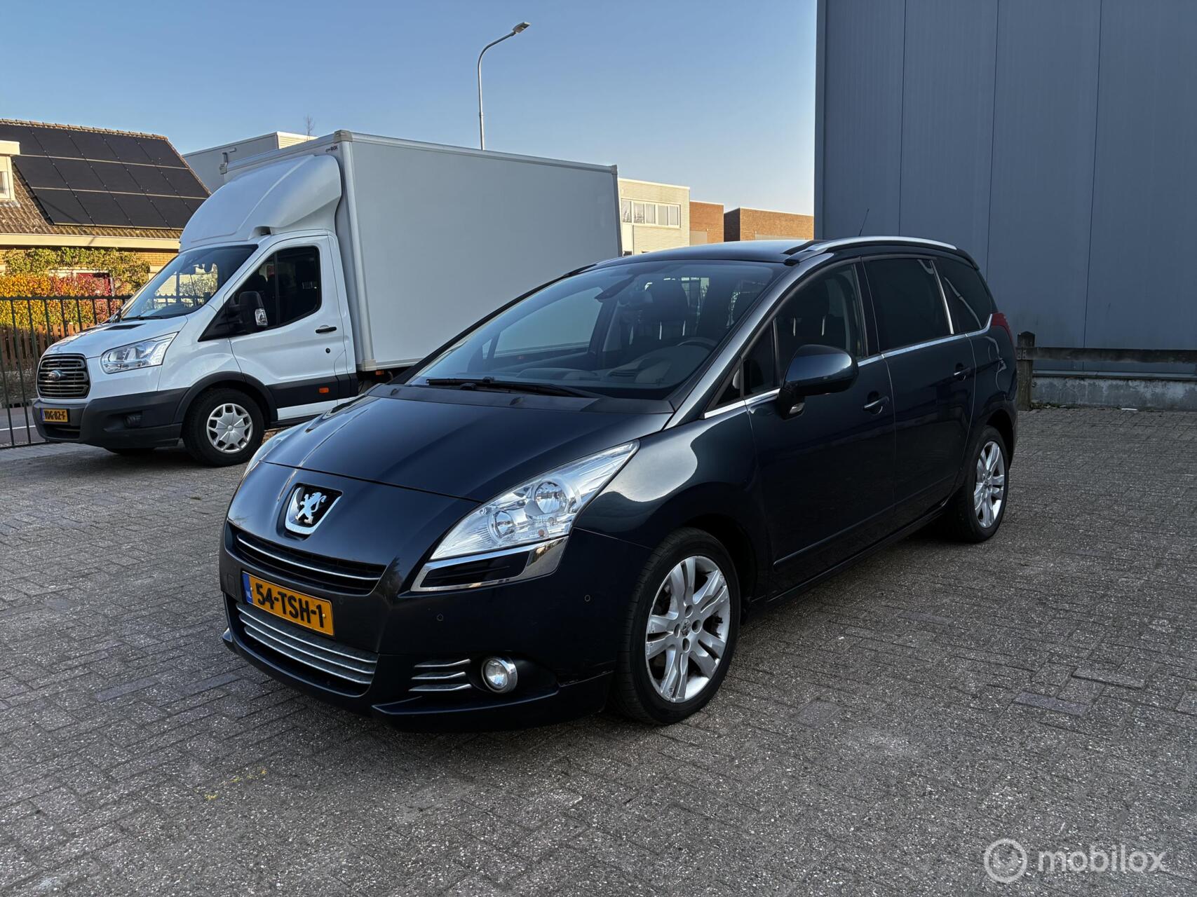 Foto van PEUGEOT 5008