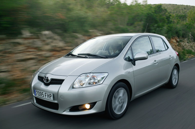 Toyota Auris 1.6 Aspiration 2010 - voorkant